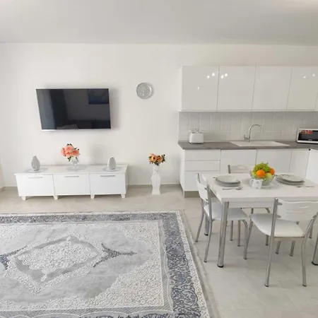 Thalassa Garden Apartment Trikomo